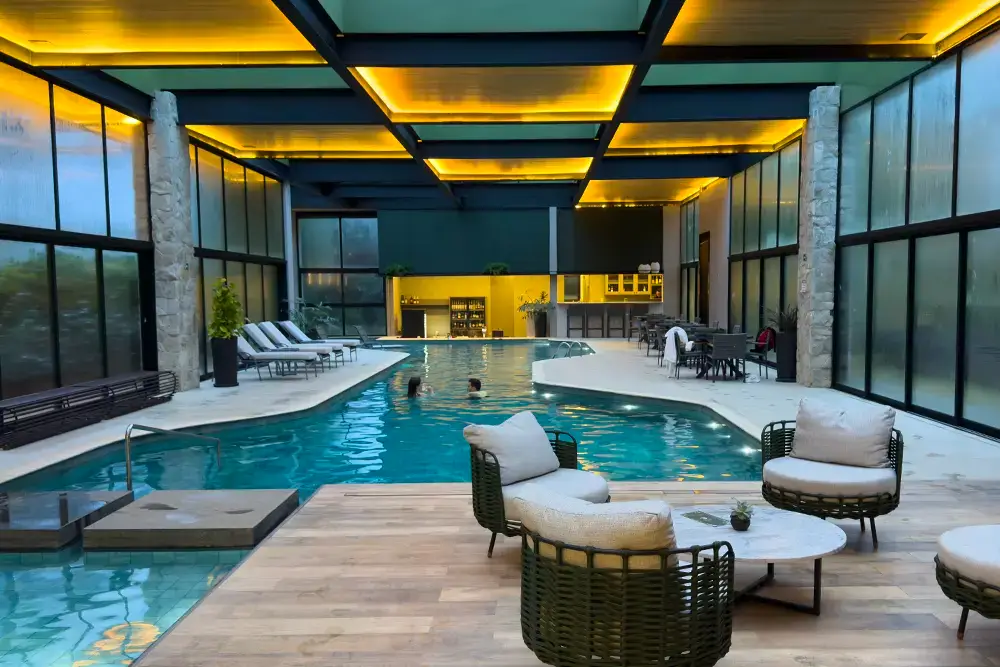 pool-4